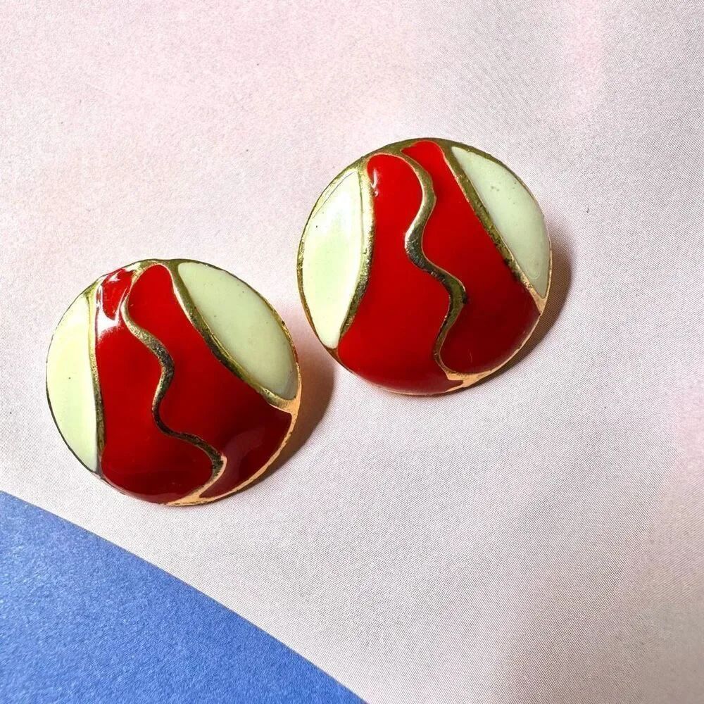 Red cream gold tone enamel circle post earrings